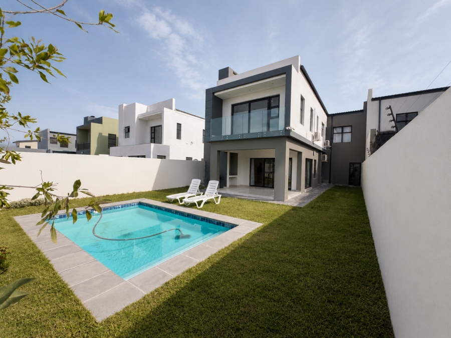4 Bedroom Property for Sale in Sandown Western Cape